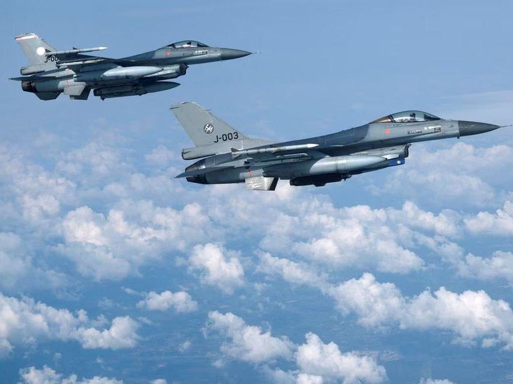 Ukraina Mulai Latihan Pakai Jet Tempur F-16 untuk Lawan Rusia